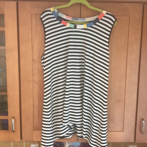 NWT Striped Tank by avenue 18/20 - Picture 3 of 7